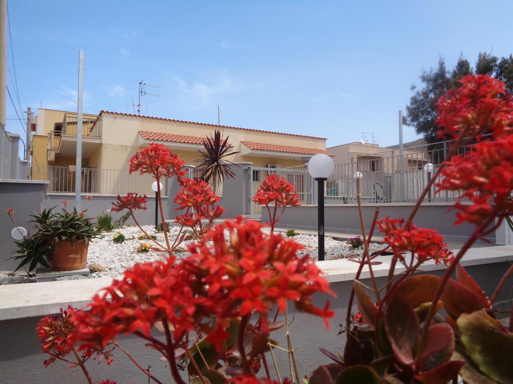 Erice Playa Apartment Trapani Bagian luar foto